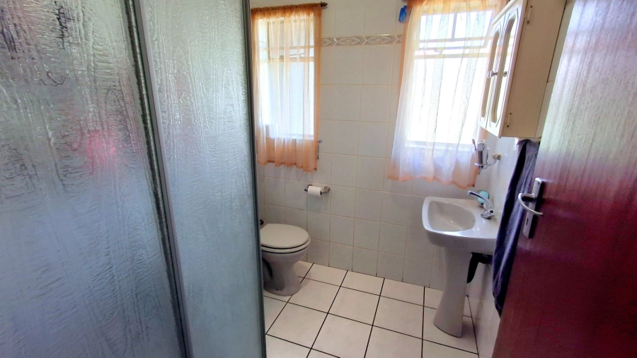 3 Bedroom Property for Sale in Roodia Free State